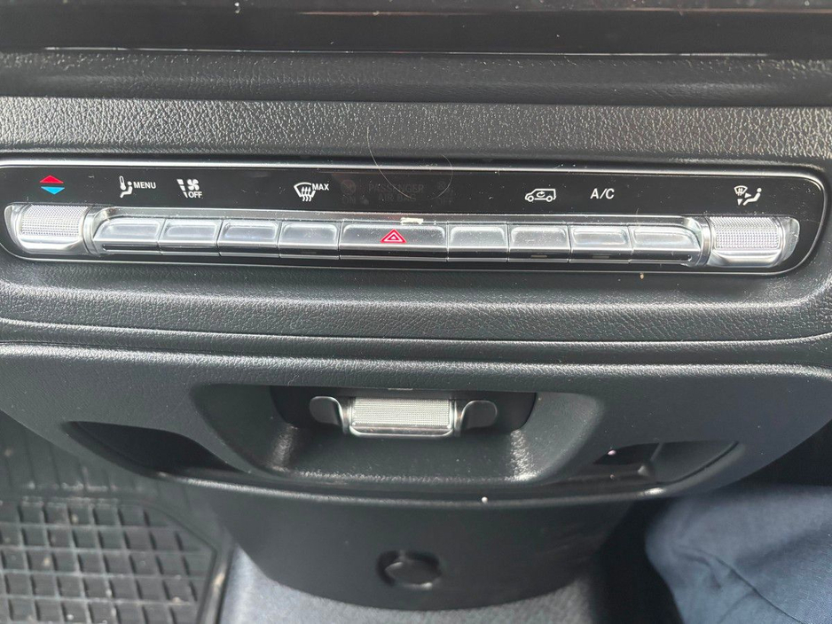 2025 Mercedes-Benz Vito - image 7