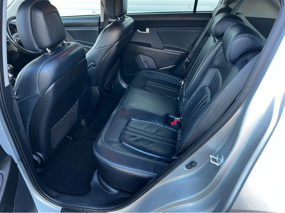 2015 Kia Sportage 1.7 EXL 4DR - LOW KM'S €8,995