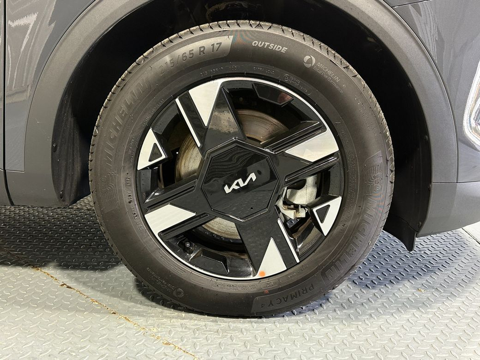 2026 Kia Sportage - image 24