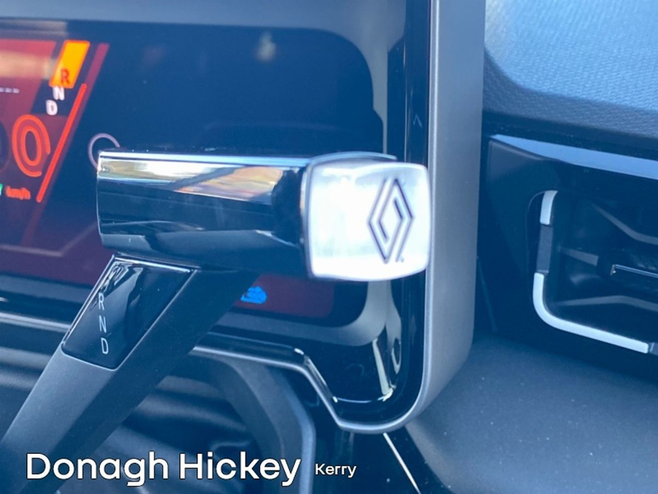 2026 Renault 4 - image 18