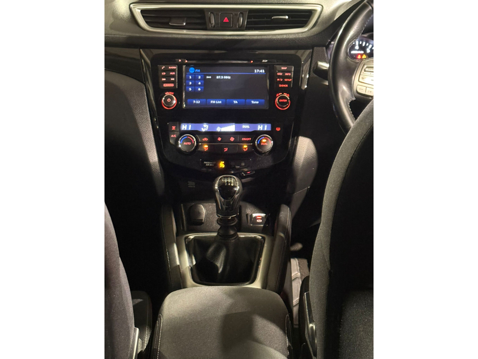 2016 Nissan Qashqai 1.2 SV €11,500