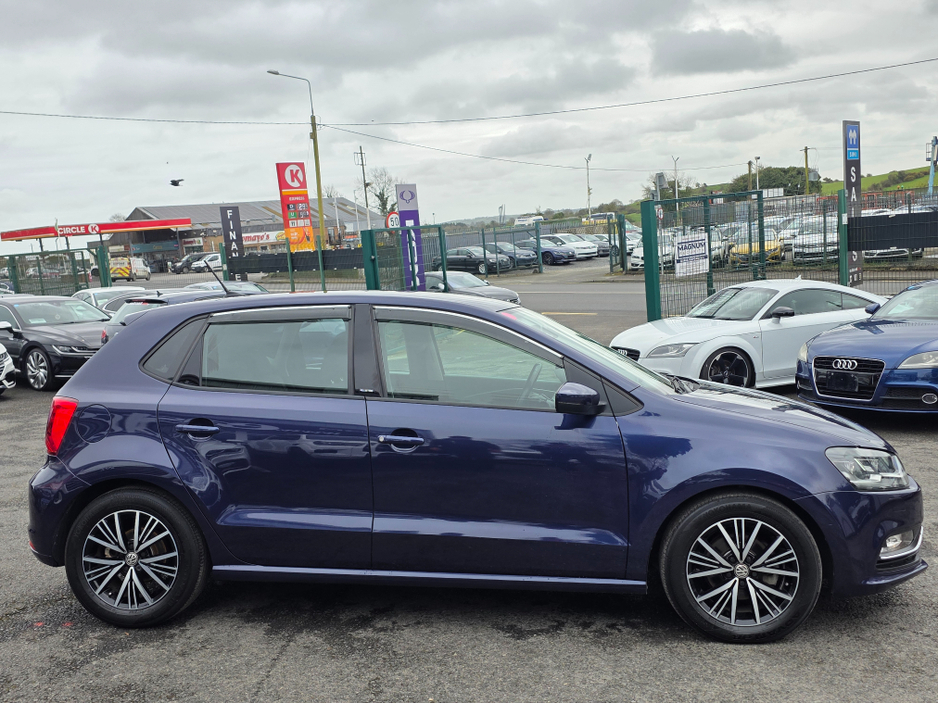 2016 Volkswagen Polo - image 5