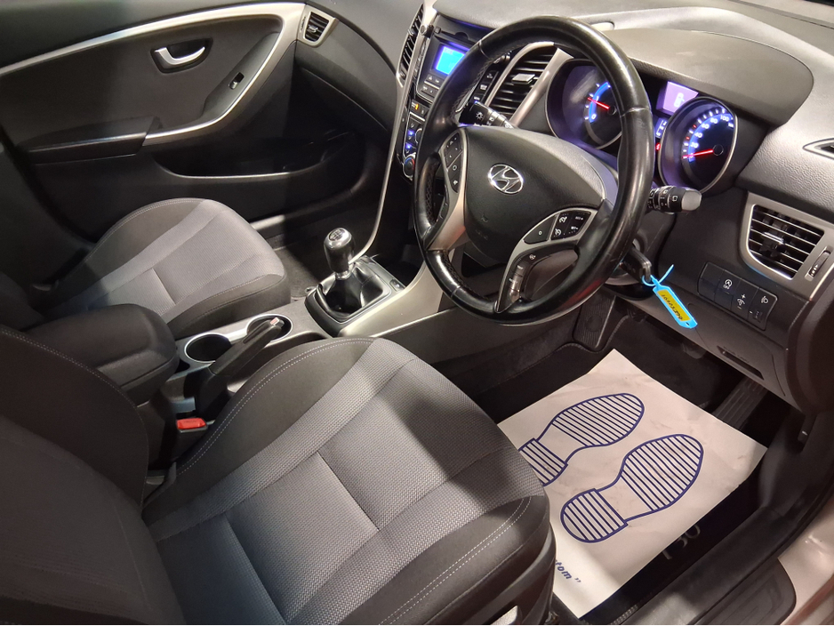 2016 Hyundai i30 1.6 DELUXE 5DR €9,888