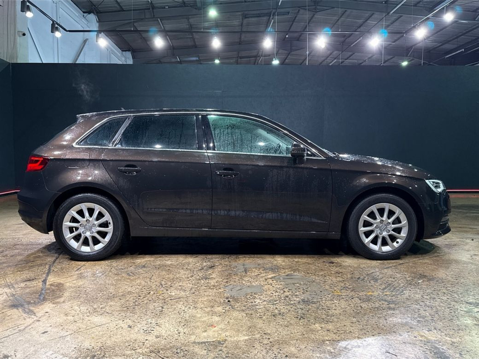 2016 Audi A3 1.4 TFSI - ALLOY WHEELS - CRUISE CONTROL - REVERSE CAMERA - MULTI FUNCTION STEERING WHEEL - €15,950