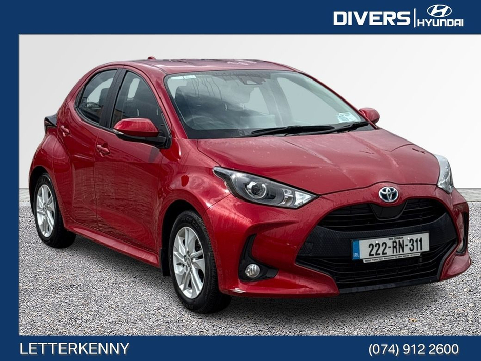 2022 Toyota Yaris 1.5 Petrol Hybrid Luna Automatic €20,945