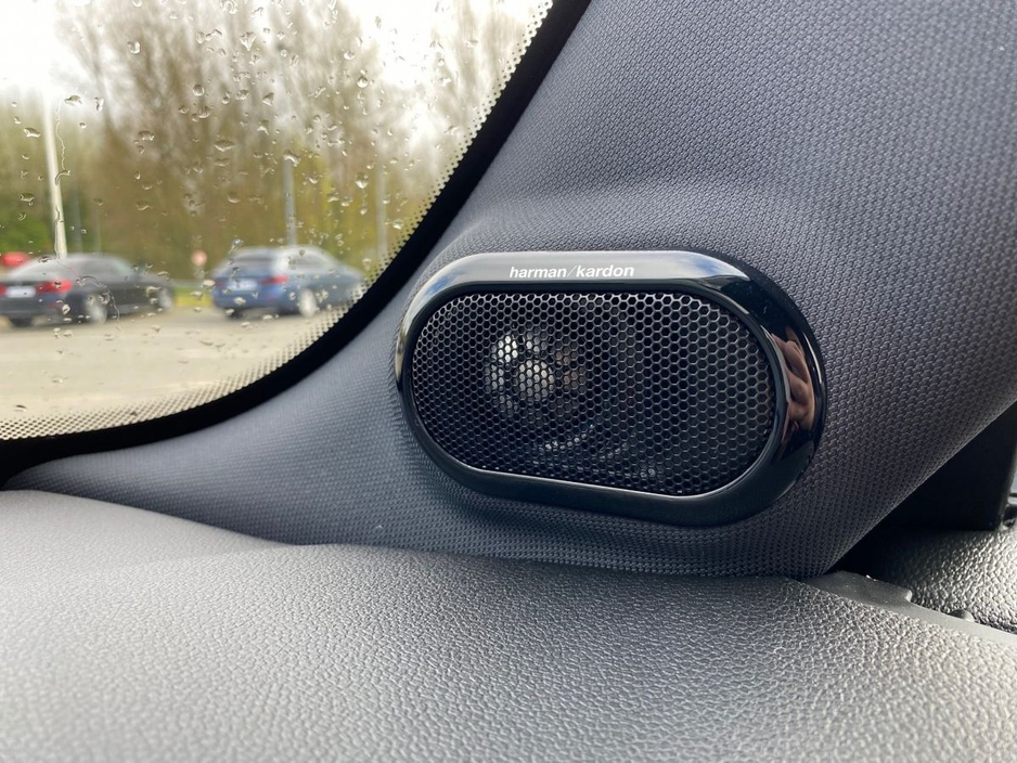 2023 MINI Hatch - image 21