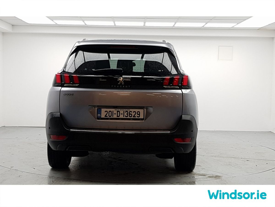 2020 Peugeot 5008 - image 11