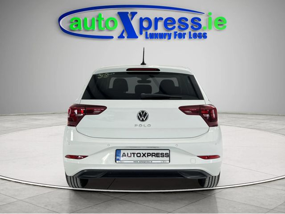 2022 Volkswagen Polo - image 11
