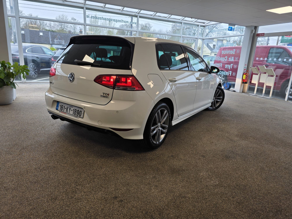 2016 Volkswagen Golf - image 3