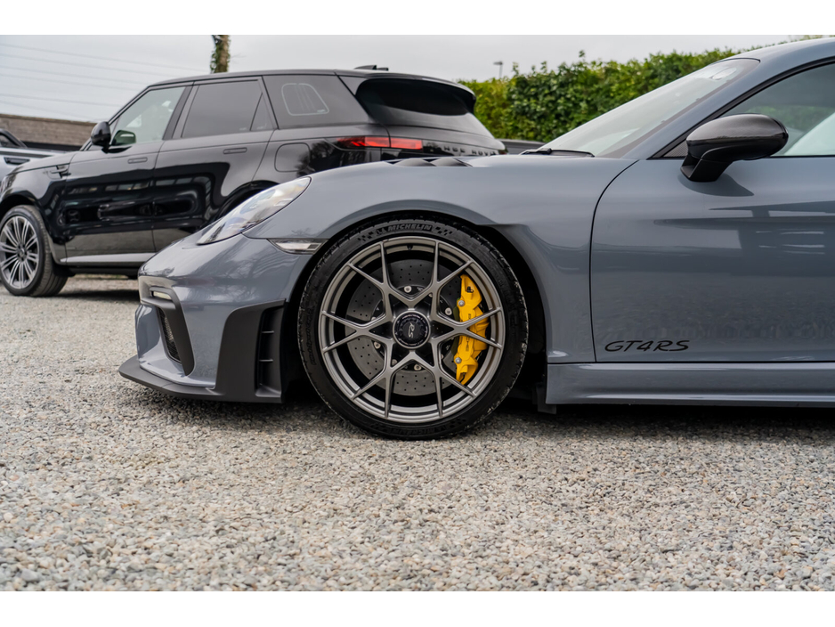 2023 Porsche 718 - image 16