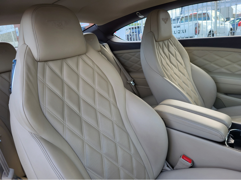 2011 Bentley Continental Continental GT €79,999