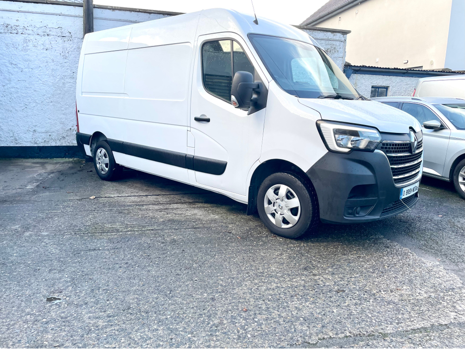 2023 Renault Master MM35 BUSINESS+ 2.3 BLUE DCI 135BHP MWB €18,000