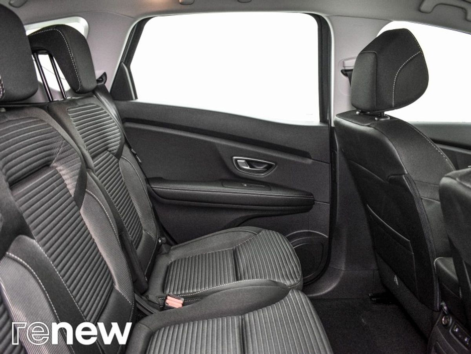 2021 Renault Grand Scenic Iconic Blue dCi 120 MY19 €26,950