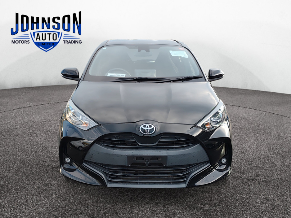 2020 Toyota Yaris - image 3