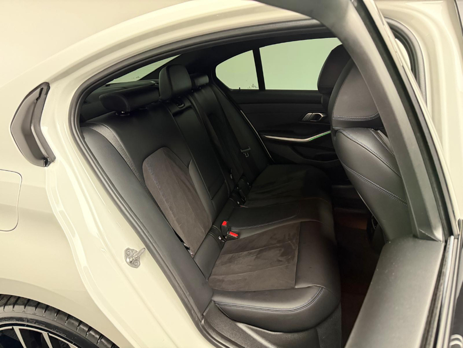 2023 BMW 3 Series 330E M SPORT €41,990