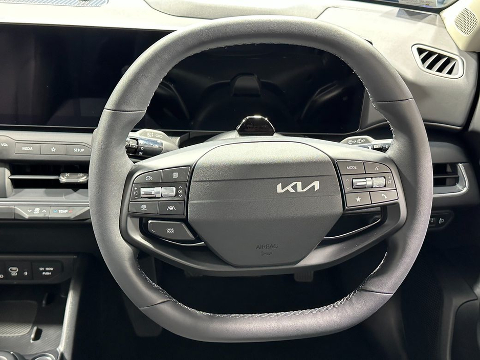 2026 Kia K4 - image 15