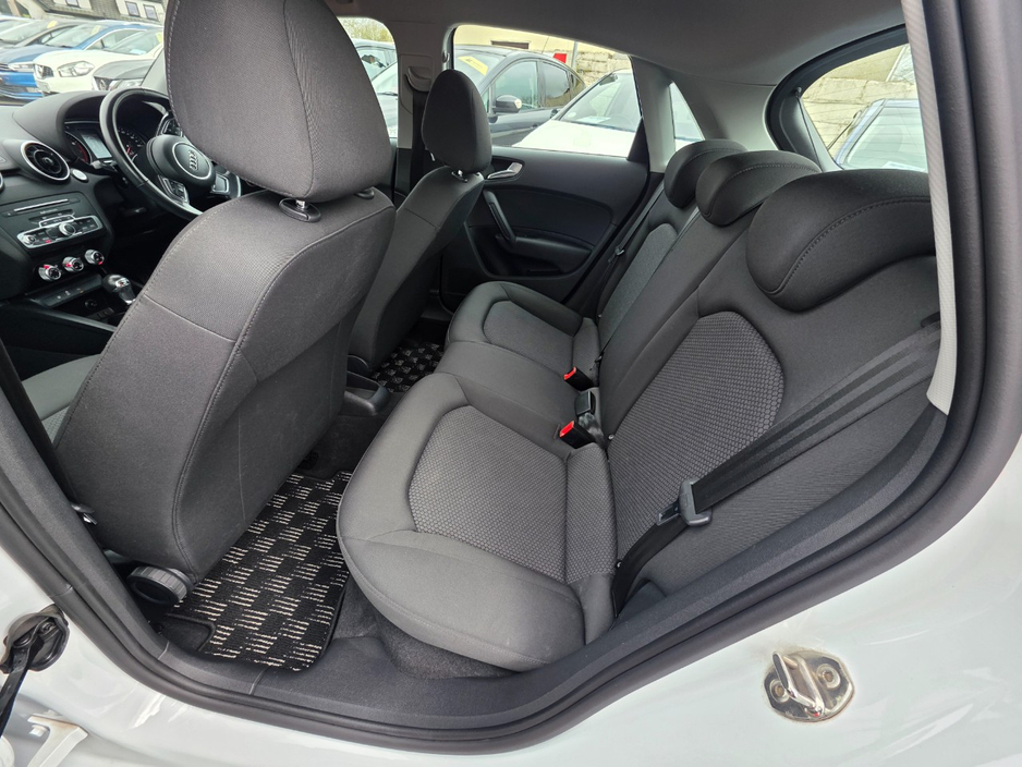 2016 Audi A1 - image 12