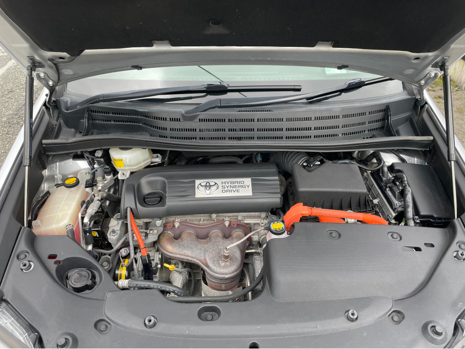 2013 Toyota Sai - image 15