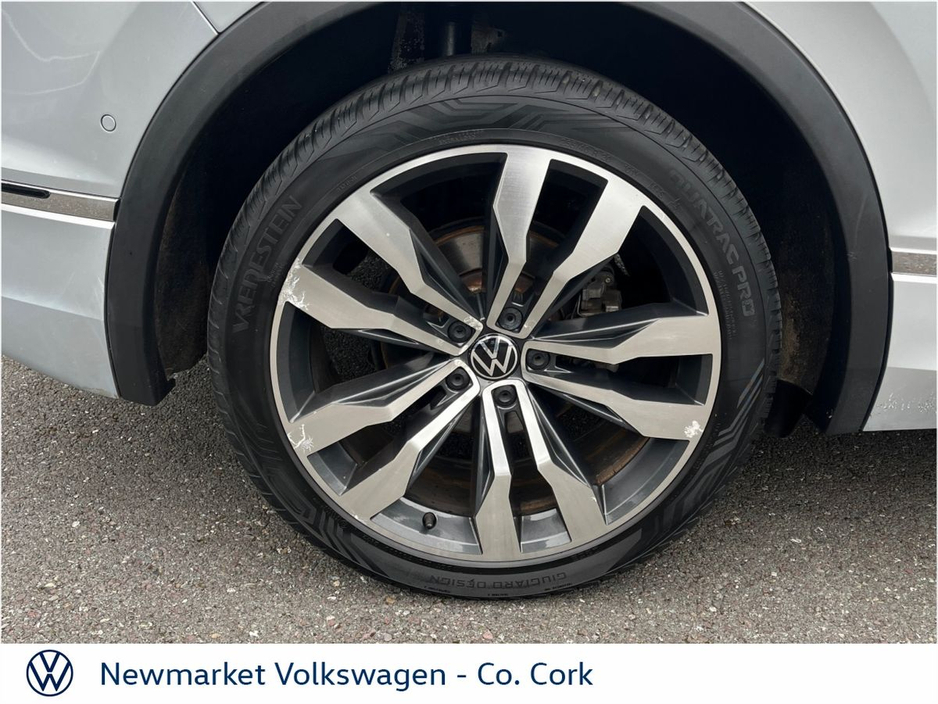 2021 Volkswagen Tiguan - image 15