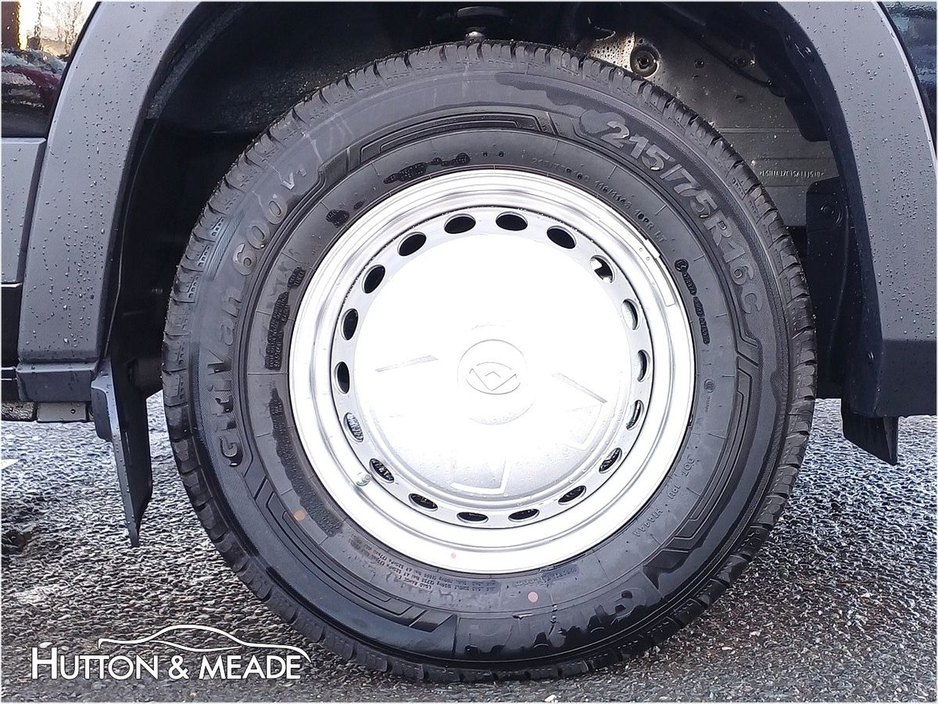 2026 Maxus Deliver 9 - image 15