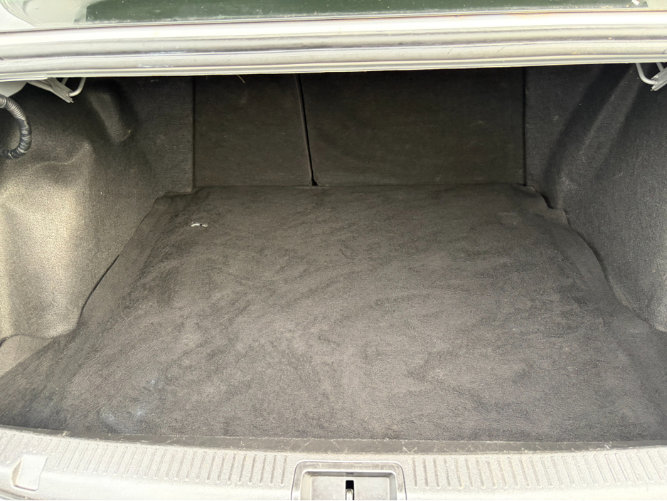 2015 Renault Fluence - image 5