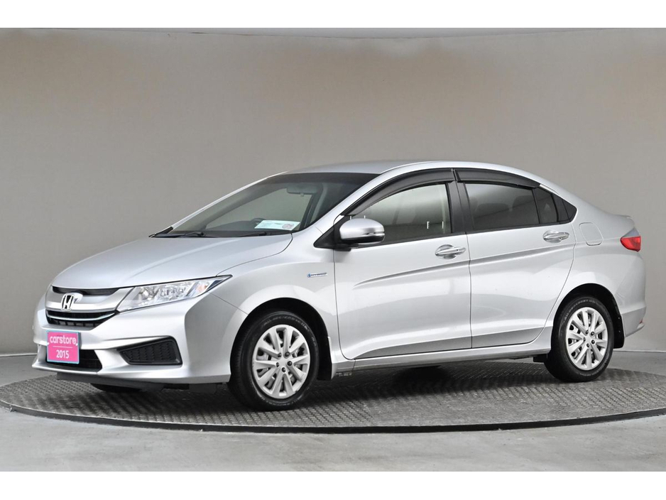 2015 Honda Grace - image 4