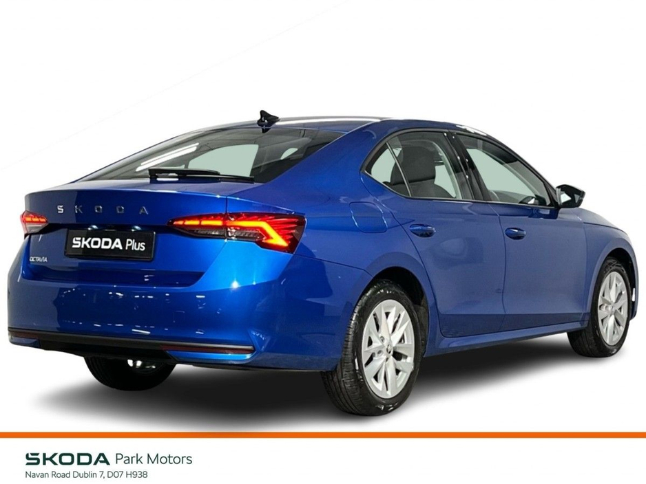 2025 Skoda Octavia - image 3