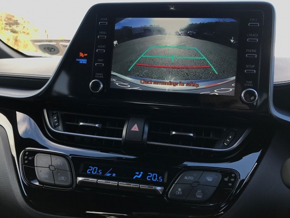 2022 Toyota C-HR - image 13