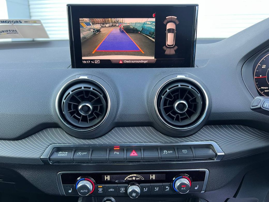 2018 Audi Q2 SPORT 1.0 TFSI AUTO // SERVICE HISTORY // APPLE CARPLAY/ANDROID AUTO // AUDI DRIVE SELECT €20,900