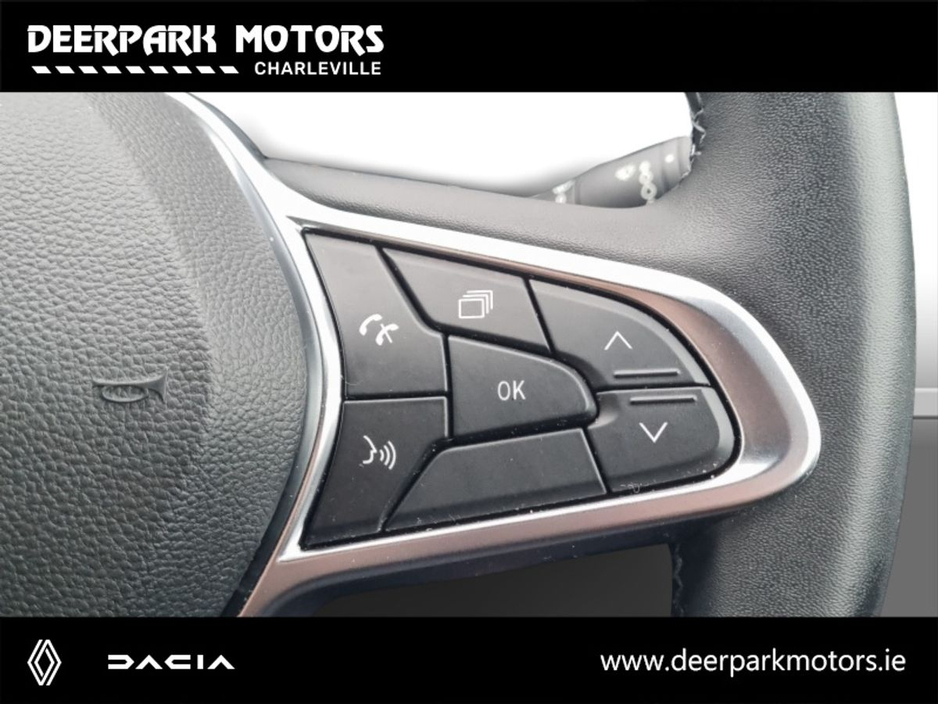 2023 Renault Captur TCe 90 Rive Gauche €24,950