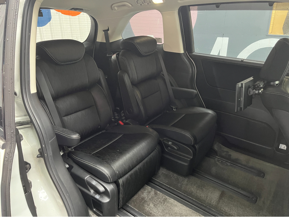 2017 Honda Odyssey €21950 2017 HONDA ODYSSEY 2.0 AUTOMATIC / CRUISE CONTROL / 360° CAMERA / AUTOMATIC DOORS / ELECTRIC HEATED SEATS AND MORE €21,950