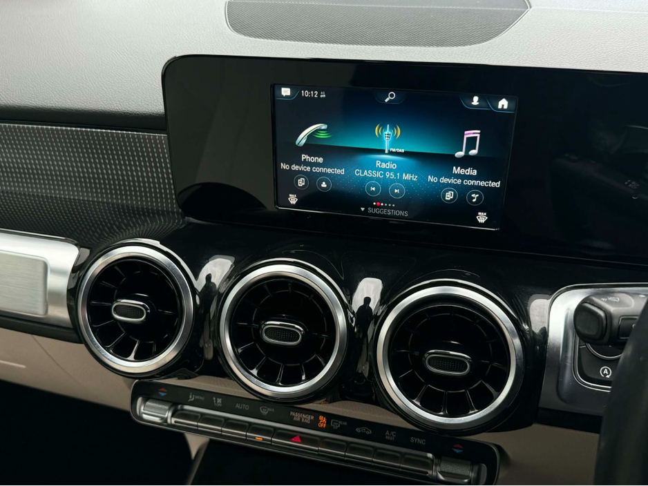 2021 Mercedes-Benz GLB - image 12