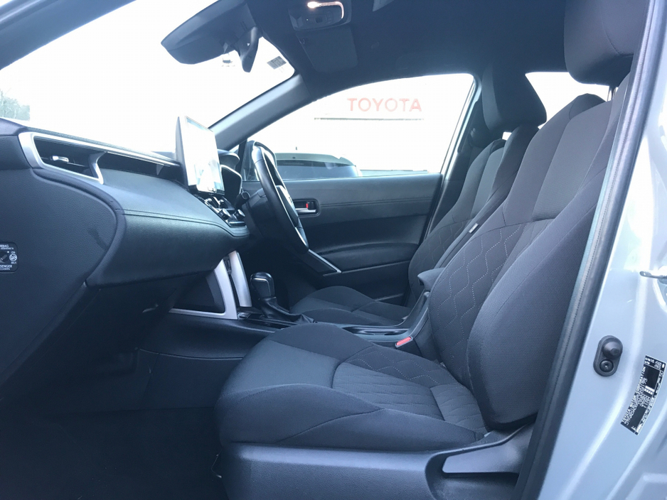 2023 Toyota Corolla Cross SPORT - GRANDONS €32,995