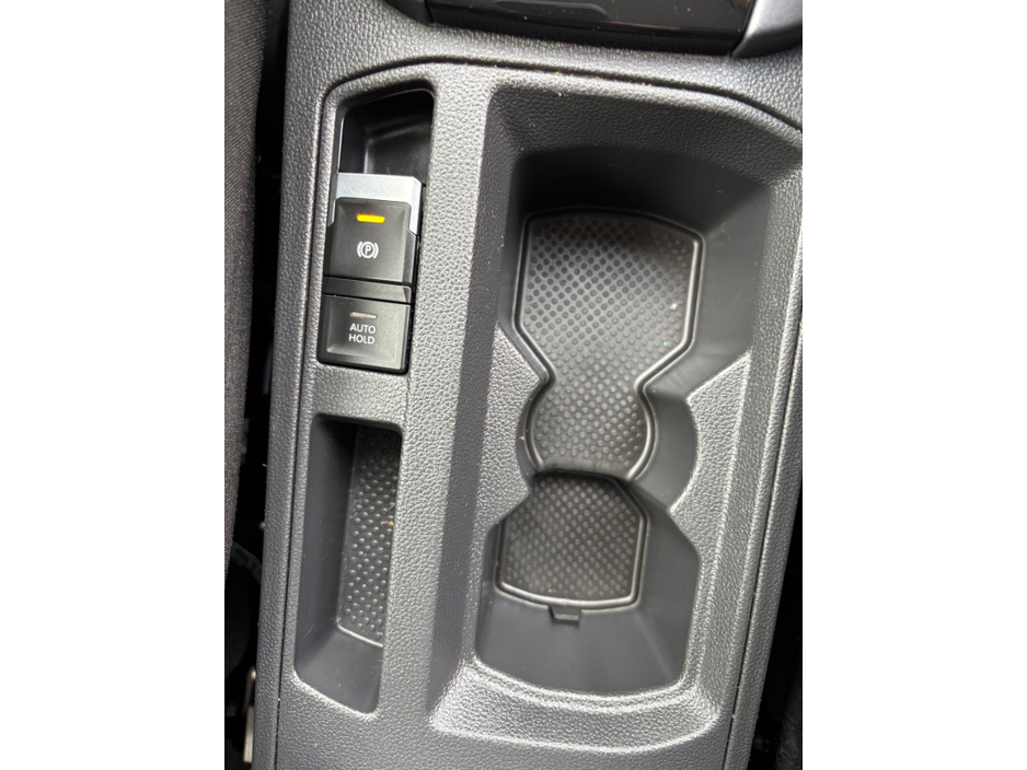 2023 Volkswagen T-Roc - image 41