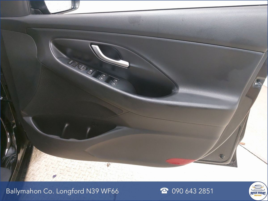 2018 Hyundai i30 - image 20