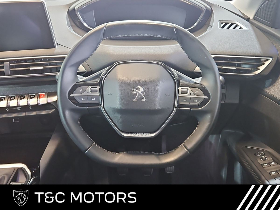 2019 Peugeot 5008 - image 13