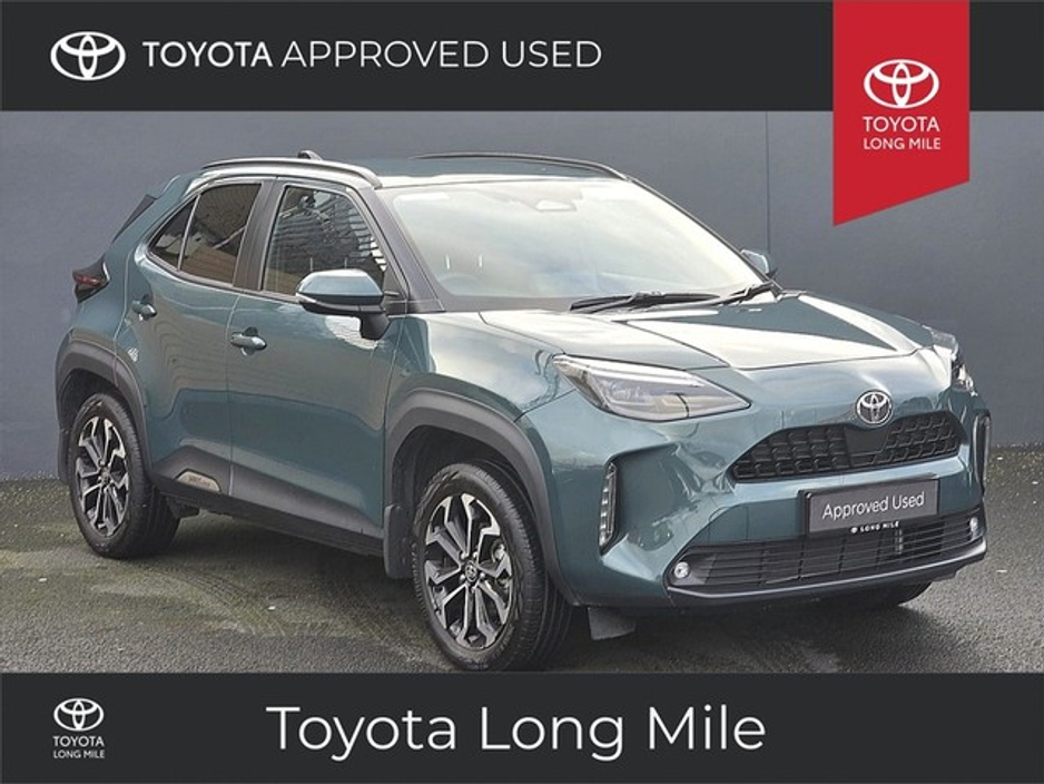 2025 Toyota Yaris Cross 1.5 Hybrid Luna Sport 5Dr €33,449