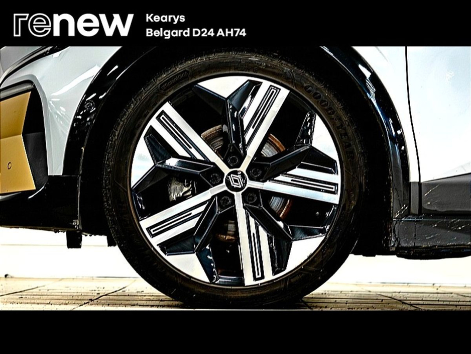 2024 Renault Megane E-Tech - image 9