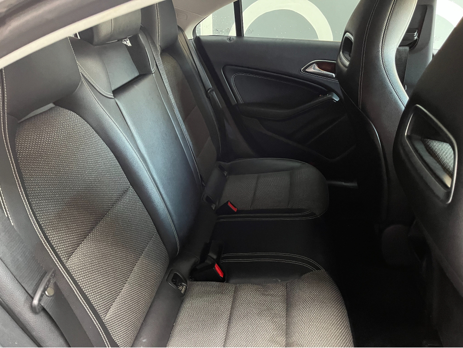 2018 Mercedes-Benz CLA Class - image 12