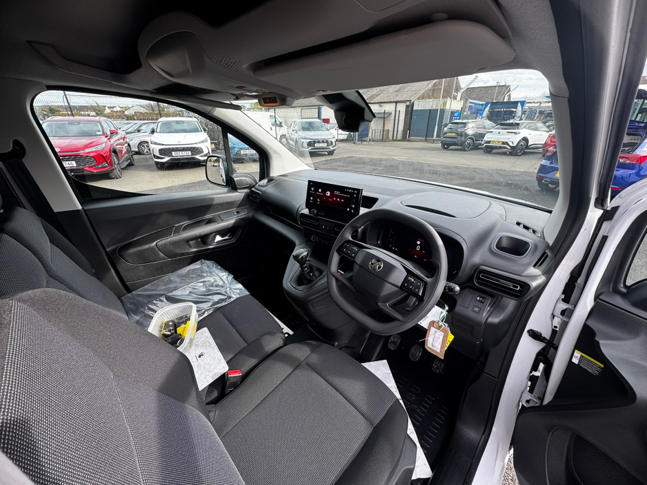 2026 Opel Combo - image 14