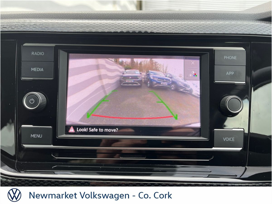 2023 Volkswagen Polo - image 16