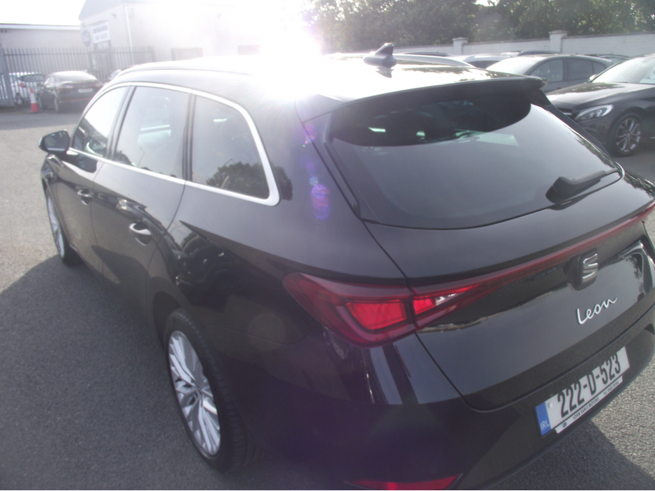 2022 SEAT Leon - image 6
