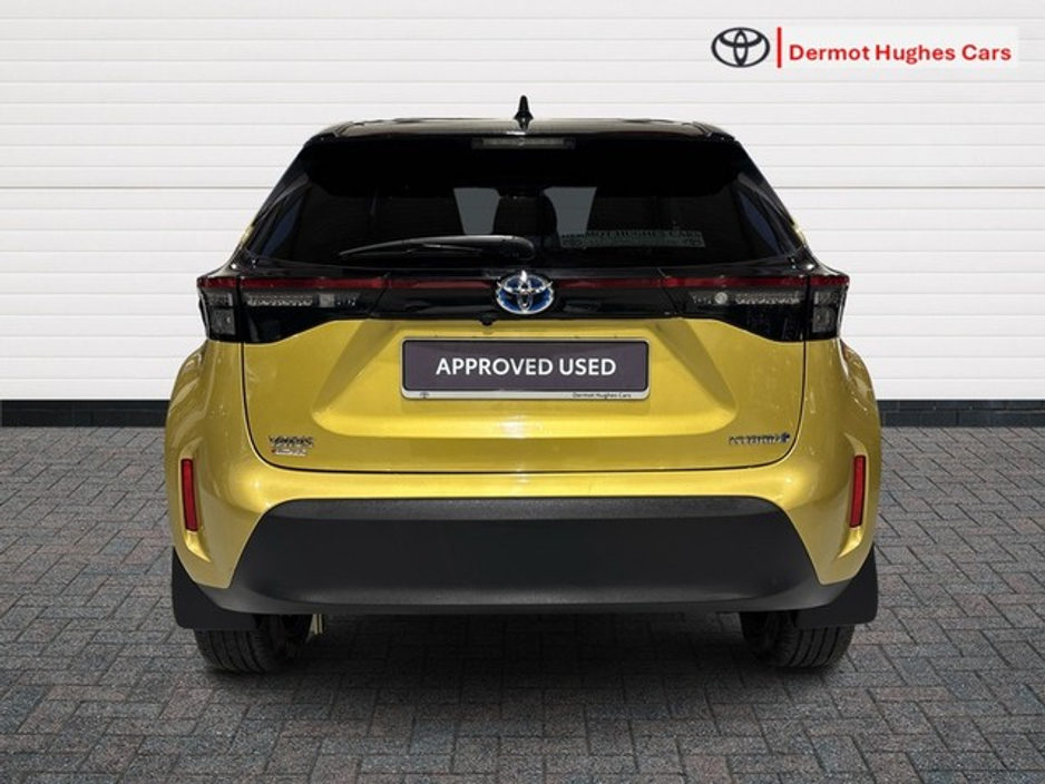 2023 Toyota Yaris Cross LUNA SPORT BI-TONE HYBRID AUTO €28,950