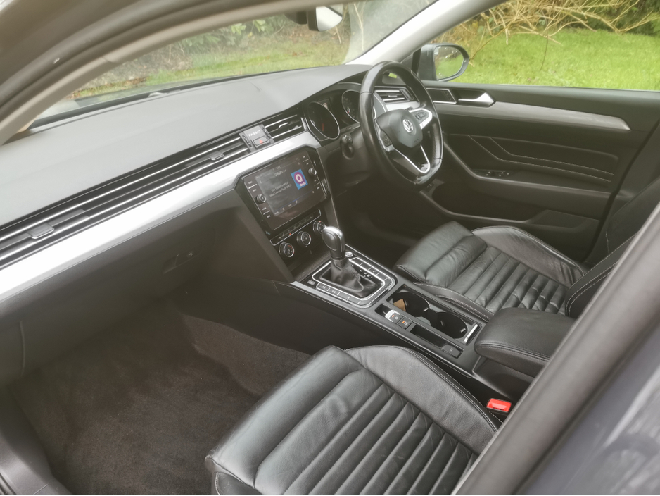 2020 Volkswagen Passat - image 22