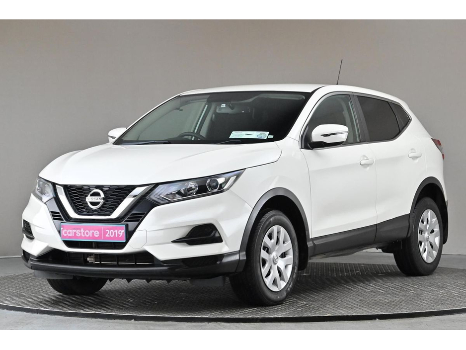 2019 Nissan Qashqai - image 3