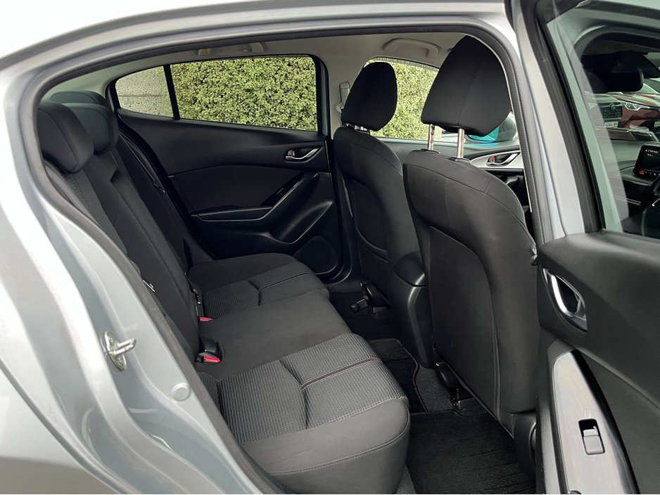 2018 Mazda Mazda3 AXELA/MAZDA 3 S 1.5 PETROL MANUAL //LOW MILES//BOSE SOUND//KEYLESS ENTRY//REVERSE CAMERA// €14,950