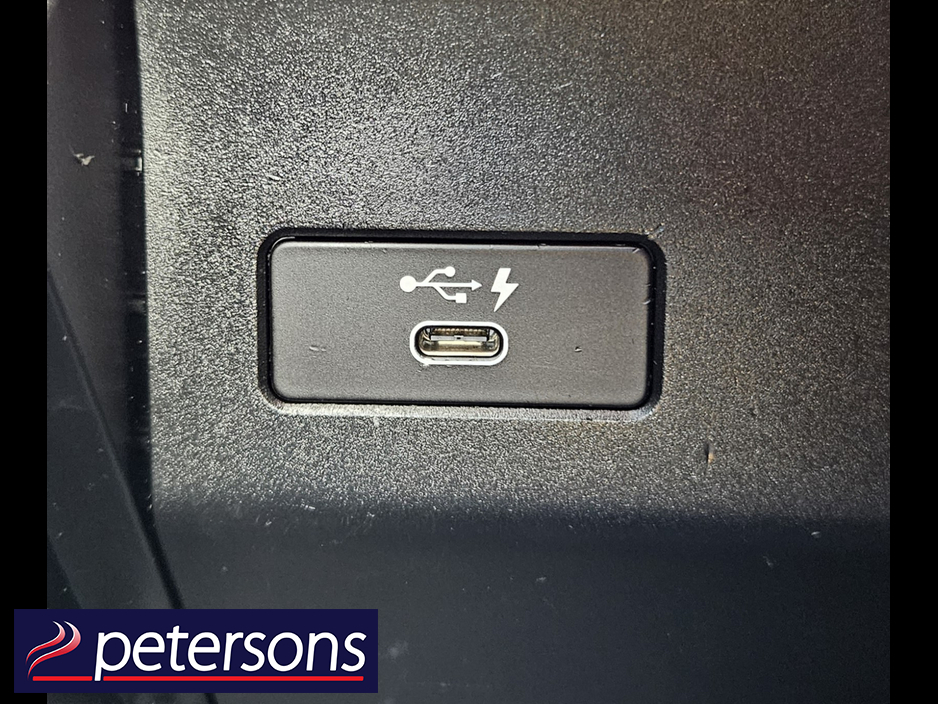 2021 BMW X5 - image 40