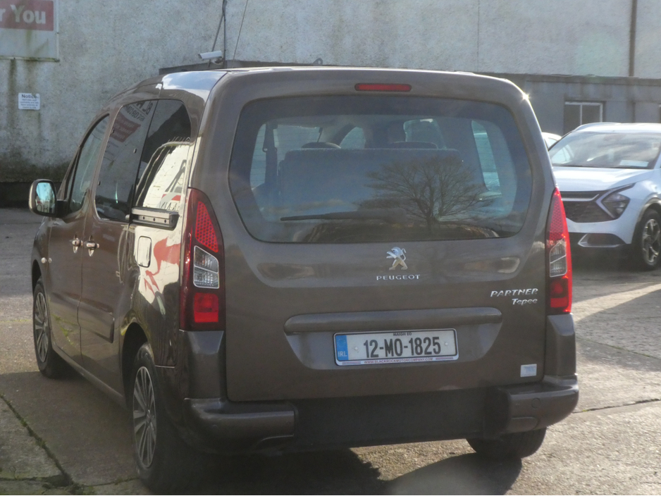 2012 Peugeot Partner TEPEE 1.6 HDI S 92BHP 5 5SEATS 5DR 92 SEATS €6,950
