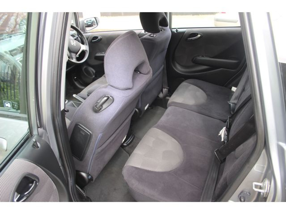 2008 Honda Jazz - image 11