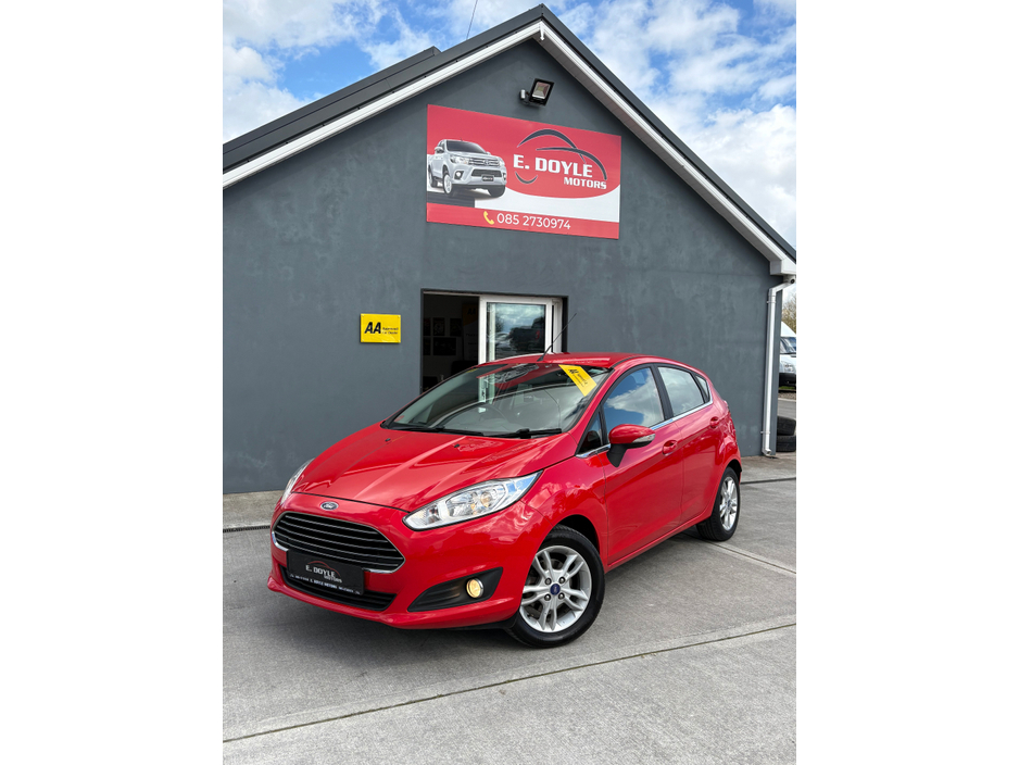 2015 Ford Fiesta - image 9